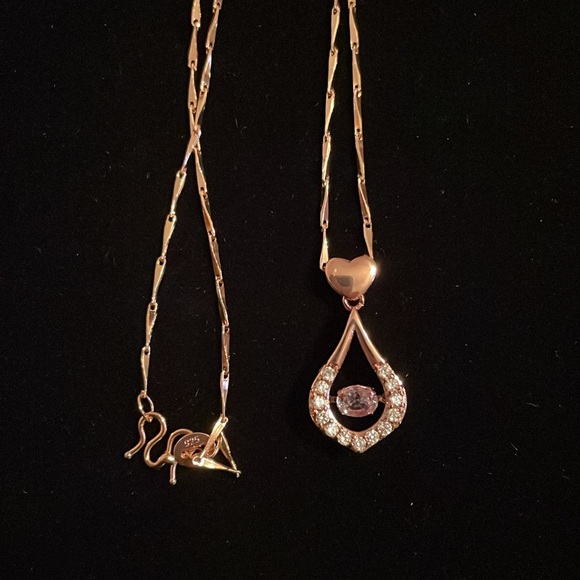 Silver stamped 925 rose gold tone tear drop necklace NIB - Picture 10 of 10